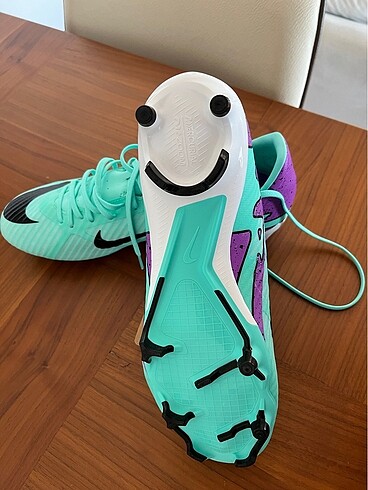 42 Beden Nike orjinal krampon