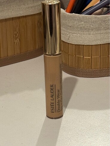 ESTEE LAUDER KAPATICI