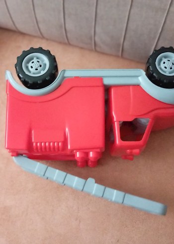 Kırmızı ve Gri Oyuncak İtfaiye Arabası - Görsel 3