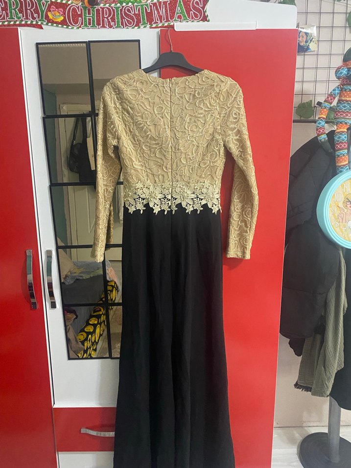 Dantel Detaylı Siyah Uzun Abiye Elbise - Görsel 3