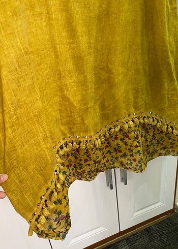 Sarı Nakışlı Uzun Keten Kadın Elbise - Görsel 3