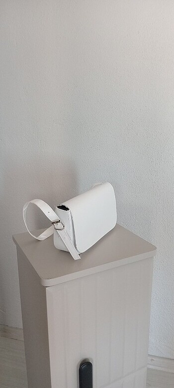 Beyaz Çanta - Görsel 2