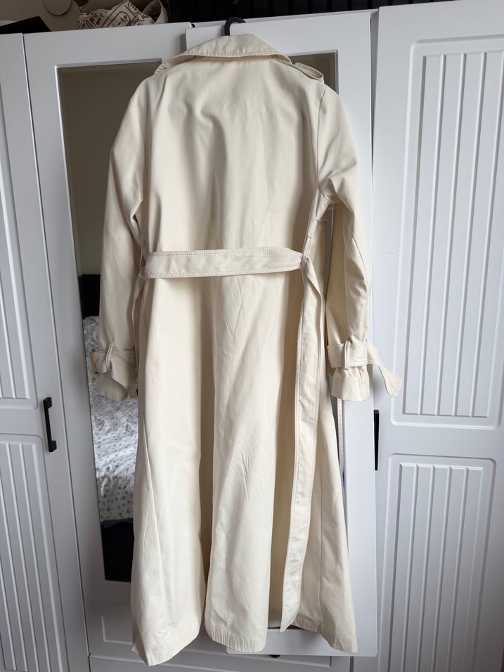 Düğmeli açık krem Uzun Kadın Trençkot - Görsel 5