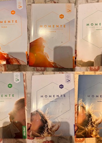Momente Kitap Serisi