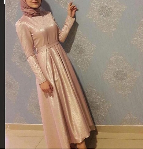 Kendinden ışıltılı toz pembe abiye