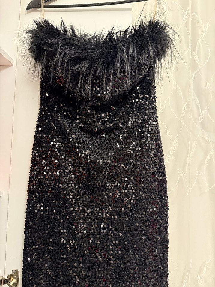 Siyah Kürklü Uzun Abiye Elbise - Görsel 2