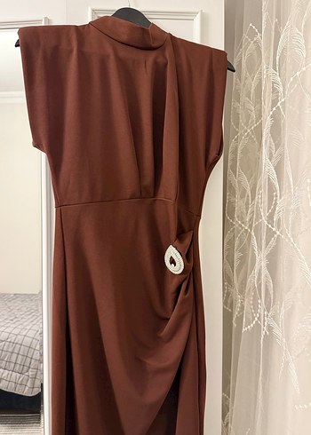 Kahverengi Drapeli Uzun Elbise - Görsel 2