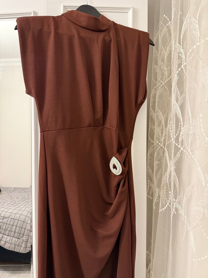 Kahverengi Drapeli Uzun Elbise - Görsel 2