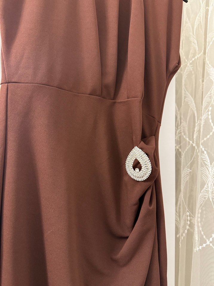 Kahverengi Drapeli Uzun Elbise - Görsel 3