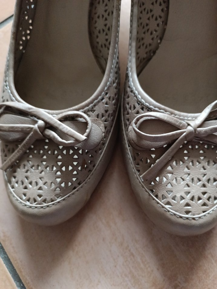 Kadın Bej Dolgu Topuklu Klasik Ayakkabı - Görsel 2