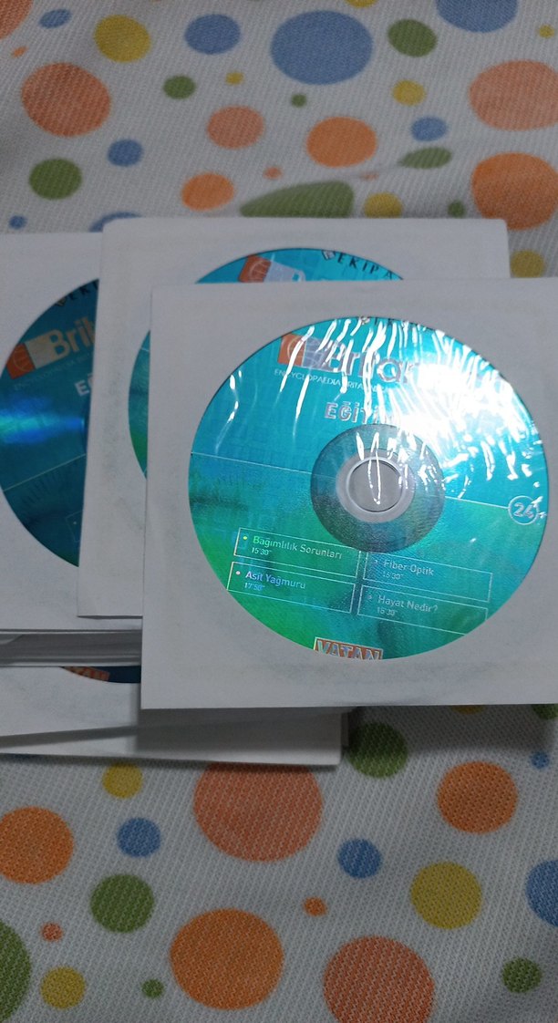 Britannica Eğitim Seti 24 CD' - Görsel 2