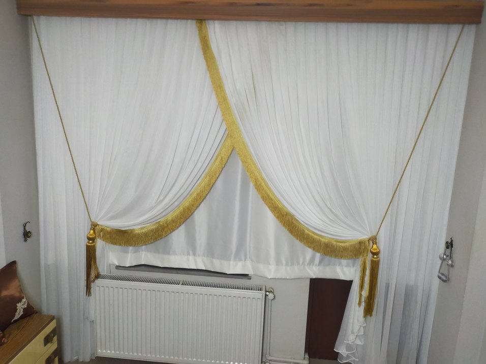 Altın İşlemeli Modern Perde - Görsel 4