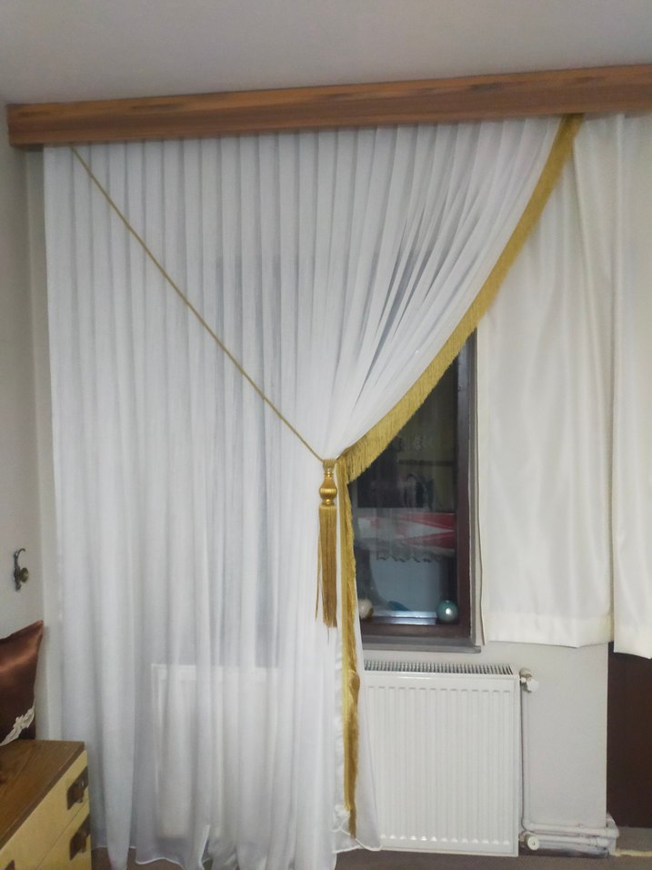 Püsküllü Altın Renk Kadın Vücut Zinciri - Görsel 2