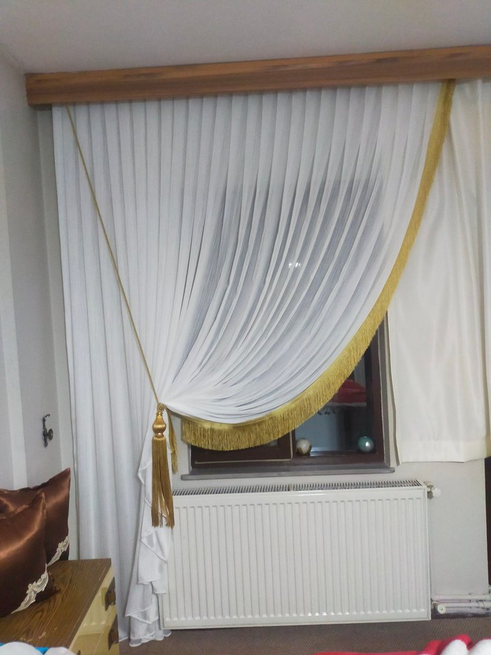 Püsküllü Altın Renk Kadın Vücut Zinciri - Görsel 3