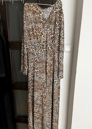 Leopar Desenli V Yaka Kadın Bluz - Görsel 3