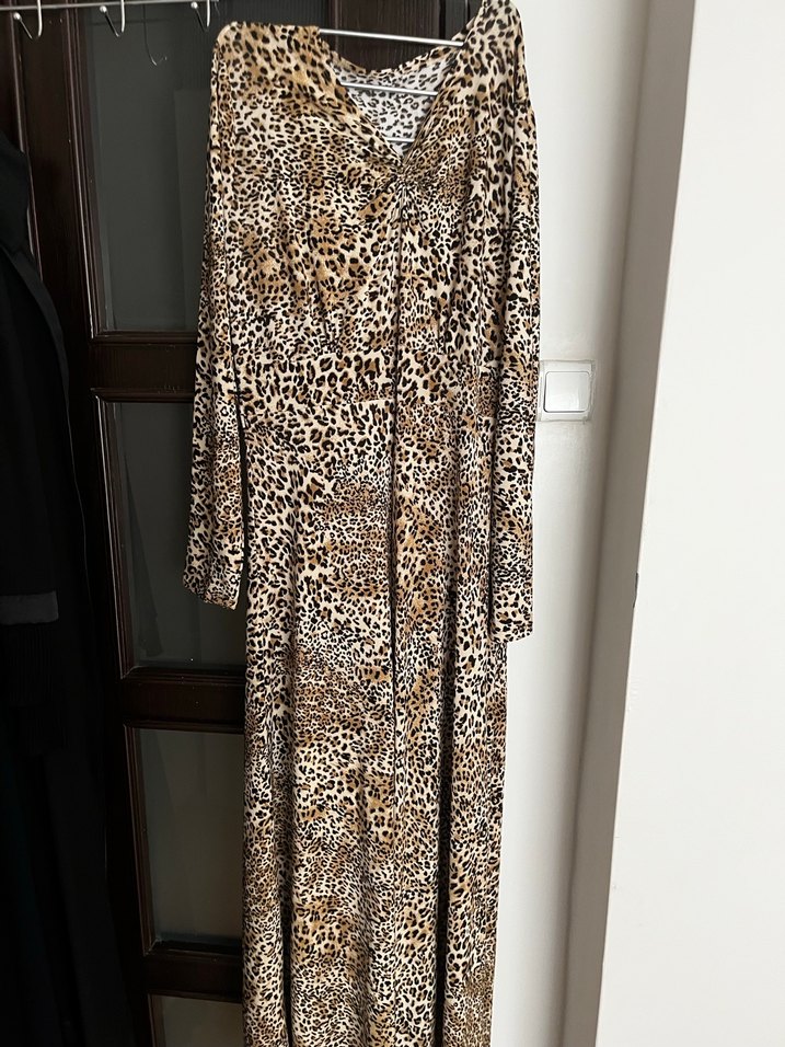 Leopar Desenli V Yaka Kadın Bluz - Görsel 3