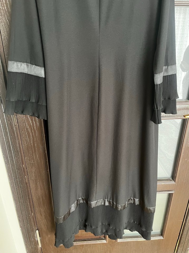 Uzun Kollu Siyah Kadın Ferace - Görsel 3