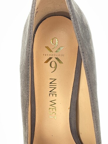 40 Beden gri Renk Nine West Stiletto %70 İndirimli.
