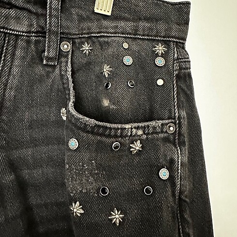 42 Beden ZARA YIRTIK JEANS