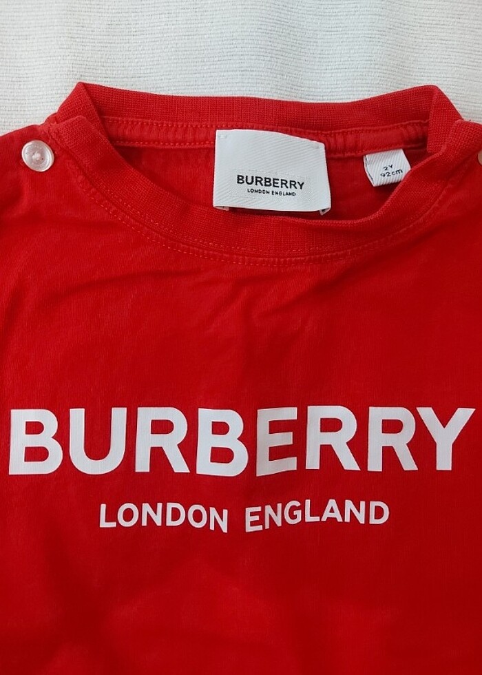 Burberry baby t shirt 2 Y - Görsel 2