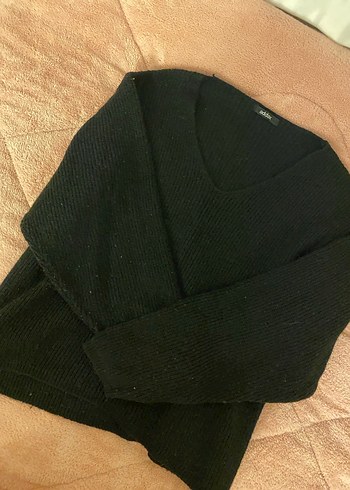 Siyah V Yaka Örgü Kadın Kazak - Görsel 3