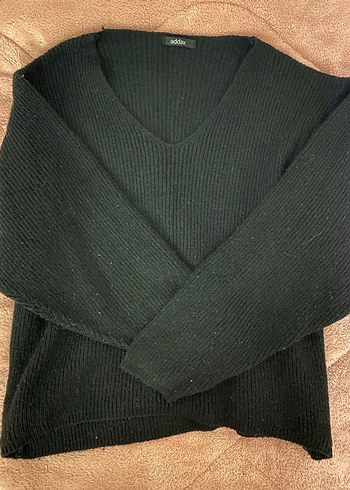 Siyah V Yaka Örgü Kadın Kazak - Görsel 2