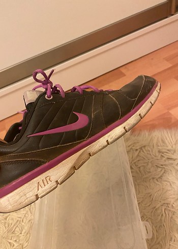 Nike Mor Bağcıklı Kadın Spor Ayakkabı - Görsel 3