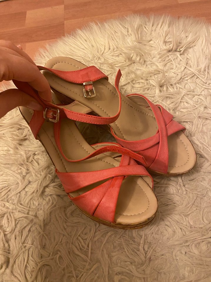 Yavruağzı Süet Dolgu Topuklu Kadın Ayakkabı - Görsel 5