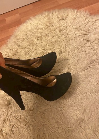 Siyah Süet Topuklu Kadın Ayakkabı - Görsel 4