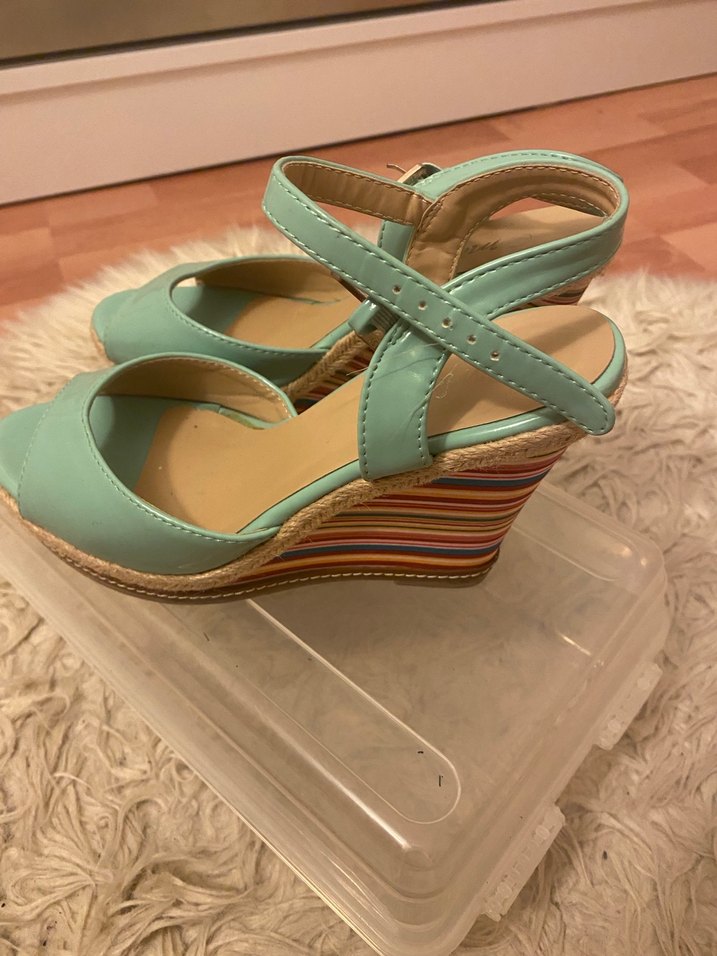 Turkuaz Tokalı Dolgu Topuk Kadın Ayakkabı - Görsel 3