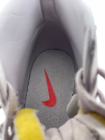 39 Beden mor Renk Nike Spor Ayakkabı %70 İndirimli.