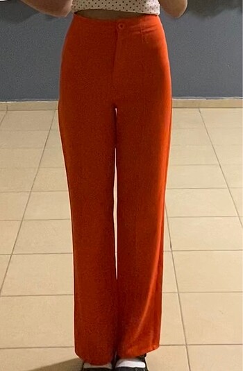 turuncu kumaş pantolon