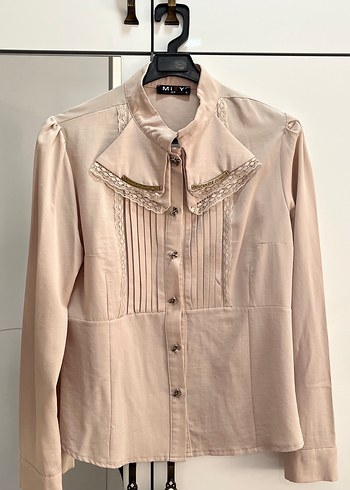 Bej Vintage Yaka Detaylı Kadın Gömlek