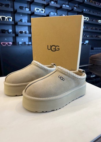 UGG Bej Platform Topuklu Kadın Terlik