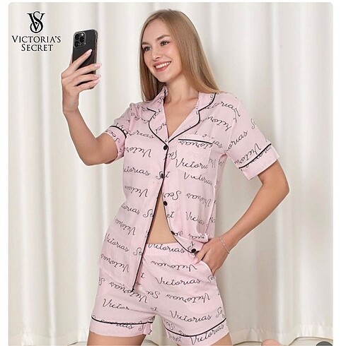 Vs şortlu pijama takımı