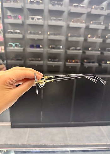 Tiffany&Co Şeffaf Çerçeveli Gri Kadın Güneş Gözlüğü