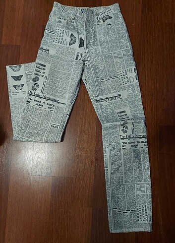 Bershka Baskılı kot pantolon