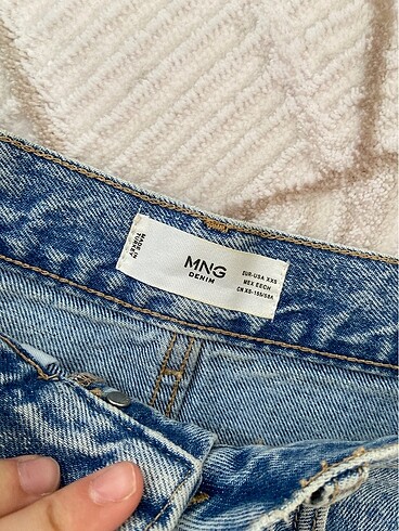 Mango Mng yırtmaçlı kot etek