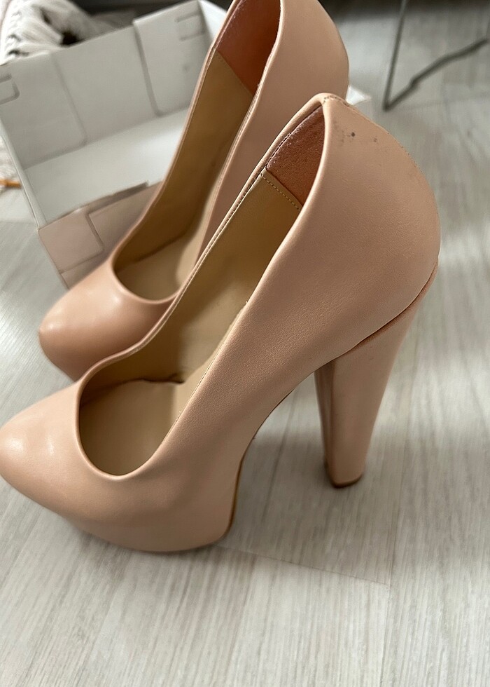 Topuklu ayakkabı - Görsel 3