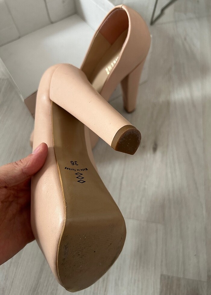 Topuklu ayakkabı - Görsel 4