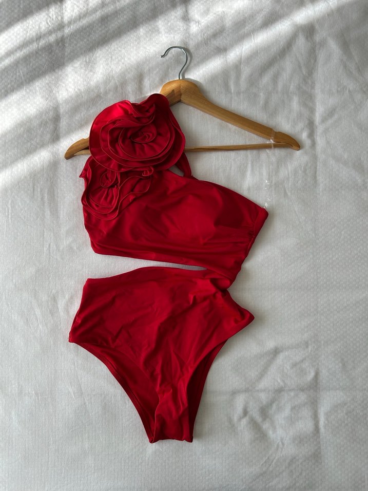 Oysho Kırmızı Fırfırlı Mini Bohem Mayo - Görsel 2