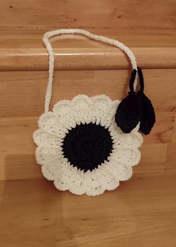 Çiçek Desenli Beyaz Bebek cantasi - Görsel 2