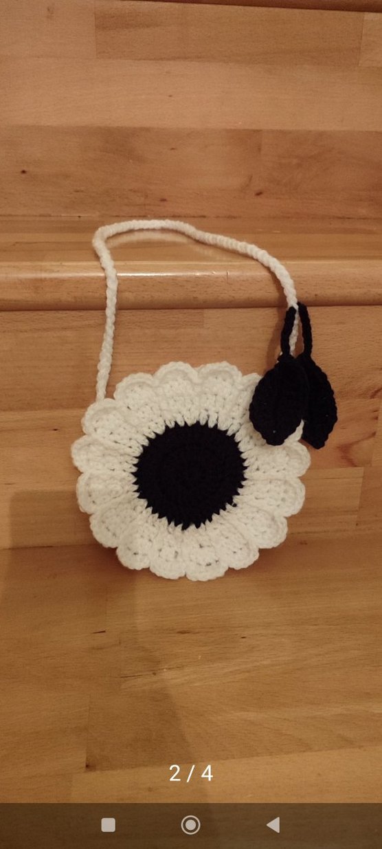 Çiçek Desenli Beyaz Bebek cantasi - Görsel 2