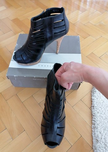 38 Beden Charles&Keith Topuklu Ayakkabı
