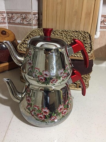 Çelik çaydanlık