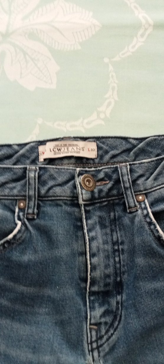 kısa kot pantolon beden 32 az kullanıldı yeni - Görsel 3