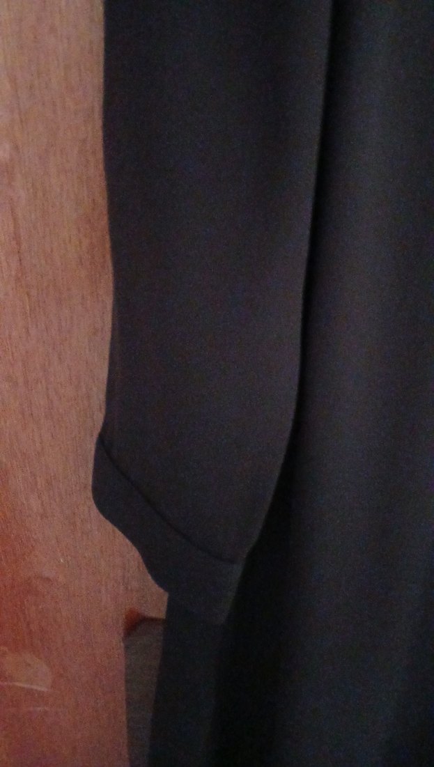 Siyah Uzun Kollu Dökümlü Kadın Elbise - Görsel 4