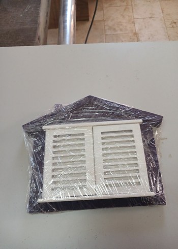 Pembe Pencere Tasarımlı Dekoratif Ev Süsü - Görsel 4