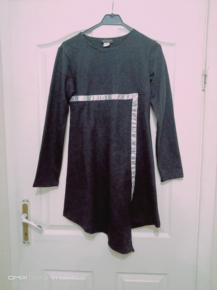 Uzun Kollu Siyah Minimalist Tunik - Görsel 3