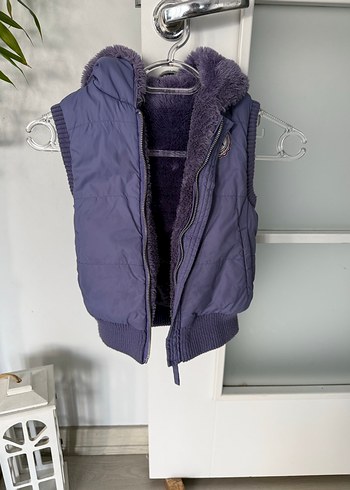 Kız Çocuk Mor Kürklü Yelek - Görsel 2